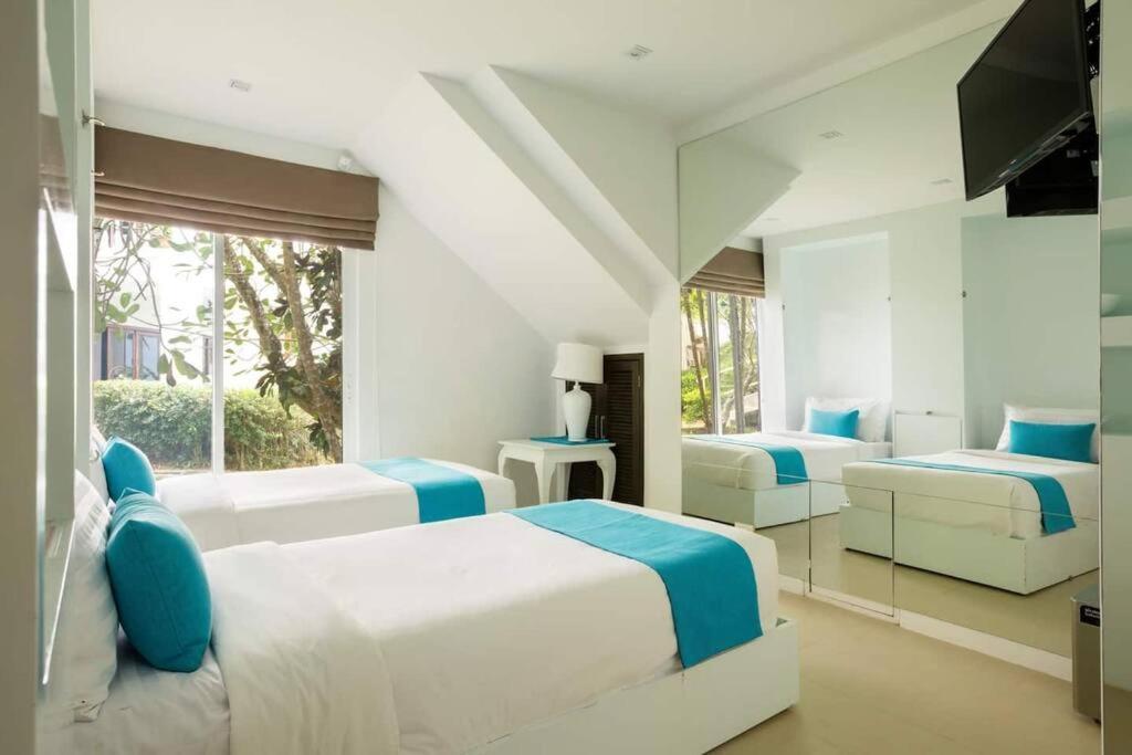 Villa Nirvana - Beachfront Tropical Chic 4Br Haven In Cape Panwa, Phuket Ban Makham Dış mekan fotoğraf